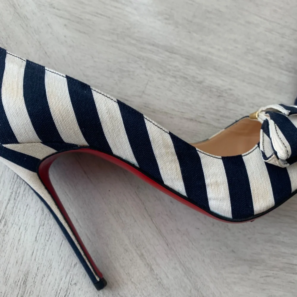 Christian Louboutin Blue/Ivory/Red Stripe Pumps sz 40 - Picture 10 of 12